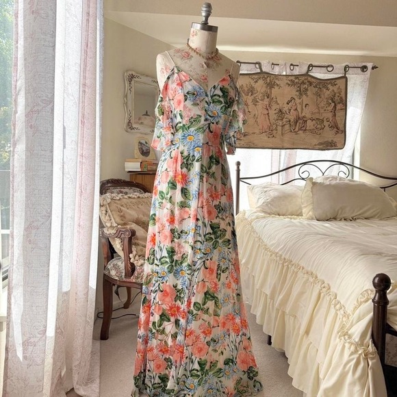 Alice + Olivia Dresses & Skirts - alice and olivia alves floral cold shoulder maxi dress womens size 6